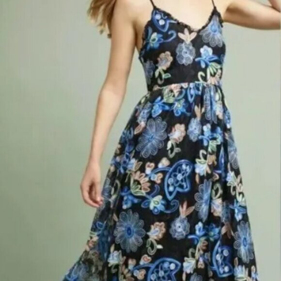ERI&ALI Anthropologie Marlene Floral Embroidered Lace Midi Dress.  SZ M - Picture 2 of 7
